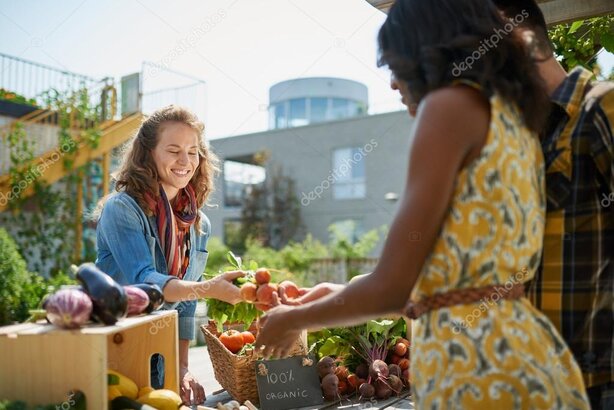 Community nutrition workshop in a neighborhood center
